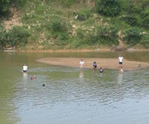 Hai người đàn ông tử vong khi cứu nhau dưới sông