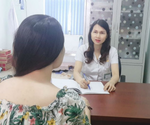 Hot girl nhà giàu nằng nặc đòi chuyển giới, lấy nữ bác sĩ tâm thần