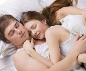 Thực hư việc sợ sinh non, vợ bầu tháng cuối thai kỳ một mực muốn 'cấm vận' chồng