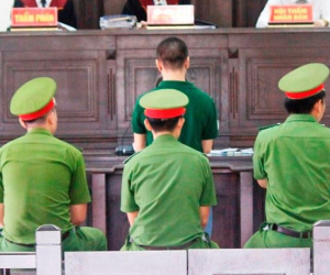 'Mối tình' ngang trái giữa bạn trai 15 tuổi và cô bé 12 tuổi