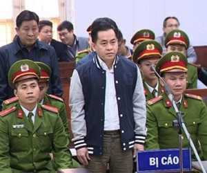 Vũ 'nhôm' lại hầu tòa cùng 2 cựu thứ trưởng công an