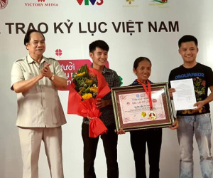 Kênh Youtube của bà Tân Vlog được nhận bằng xác lập kỷ lục Việt Nam
