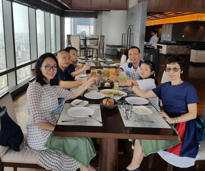 Nhà báo Lại Văn Sâm bất ngờ khoe chân dung hiện tại của vợ sau nhiều năm giấu kín