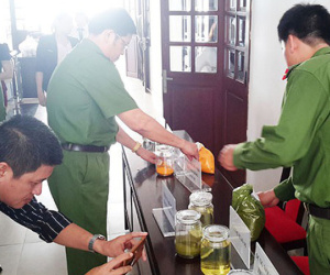 Những góc khuất trong đường dây làm giả xăng dầu do ông Trịnh Sướng cầm đầu
