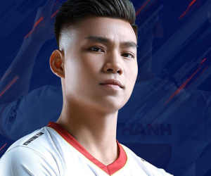 Văn Thanh đăng ảnh đẹp trai 'sương sương', người hâm mộ hoang mang hỏi: Ai trang điểm cho anh hú hồn vậy?