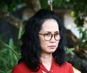 Thấy vợ chồng tôi định mua xe hơi, mẹ chồng ngỏ ý muốn 'góp một ít' và mục đích khó tưởng tượng phía sau