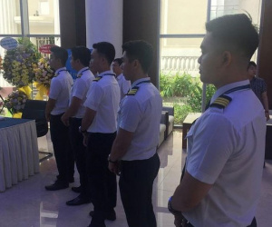 Bùng nổ nạn 'săn trộm', vơ vét ...phi công