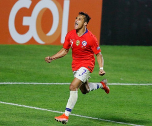Sanchez nổ súng, Chile vùi dập Nhật Bản không thương tiếc ngày ra quân