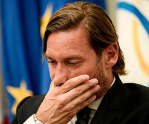 Totti rời Roma sau 30 năm gắn bó, tiết lộ lý do không ngờ