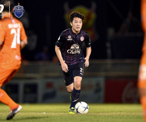Buriram United mua tiền vệ gốc Đức, cơ hội ra sân của Xuân Trường xuống mức cực thấp