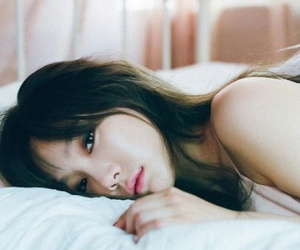 Chỉ vì 'sở thích tình dục' đặc biệt của chồng, vợ bị mẹ chồng lẫn em chồng dẻ bỉu là 'đồ gàn dở'