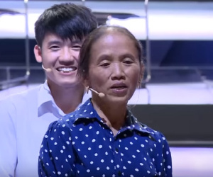 Không chỉ bước chân lên sóng truyền hình, 'bà Tân Vê Lốc' còn mang thêm 4 đĩa đồ ăn siêu cay khổng lồ!