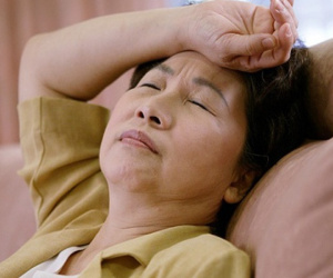 Nhà 5 người dùng hết gần 900k tiền điện, mẹ chồng hậm hực dỗi cơm, đổ lỗi tiền điện nhiều là do con dâu