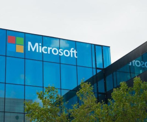 Microsoft cấm nhân viên dùng sản phẩm đối thủ