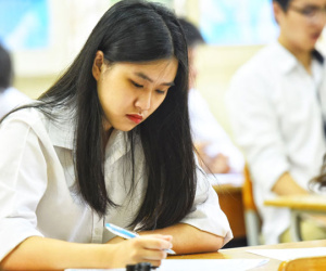 Hơn 880.000 thí sinh thi môn Ngữ văn đầu tiên