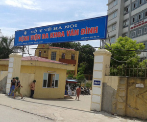 Bé trai ở Hà Nội tử vong do BV chẩn đoán sai, chuyển tuyến muộn?