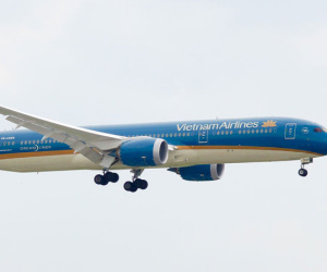 Vietnam Airlines lên tiếng vụ máy bay chậm chuyến 32 tiếng tại sân bay Pháp