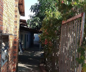 Kẻ bịt mặt vào phòng trọ hiếp dâm và cướp tài sản