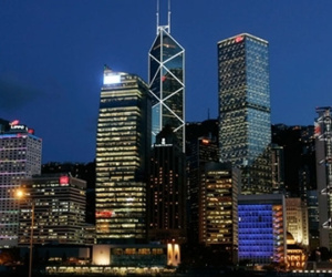 Hong Kong tiếp tục là thành phố đắt đỏ nhất thế giới