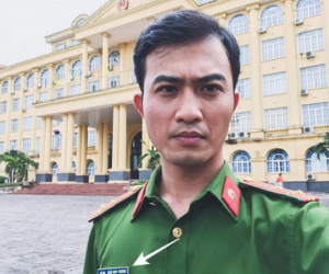 Chán làm tội phạm tâm thần, 'Fedora' Doãn Quốc Đam quay ngoắt làm cảnh sát 'Mê Cung'?