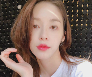 Retinol không thể giúp bạn trẻ ra trong tích tắc, nhưng 6 tips làm đẹp sau thì hoàn toàn có thể