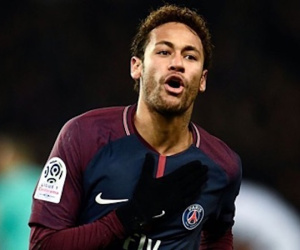 Rivaldo: 'Neymar cần xin lỗi CĐV Barca'