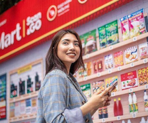 Ông lớn ngoại tháo chạy trước 'miếng bánh' 180 tỉ USD: Vì sao?