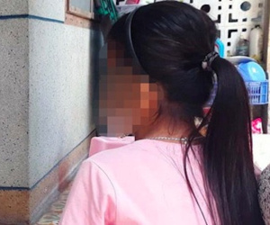 Bé gái 13 tuổi sợ hãi kể cho mẹ bị nam thanh niên chở đến căn nhà trống rồi cưỡng hiếp