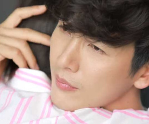 Xa nhà đúng lúc vợ sinh con, đêm đầu tiên trở về tôi hoảng loạn ngay giây phút chạm vào cánh tay cô ấy