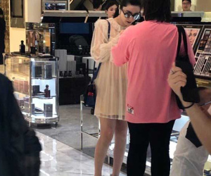 Vừa chia tay, Phạm Băng Băng đã diện váy mỏng nhưng chiếc nhẫn 'siêu to khổng lồ' gây chú ý