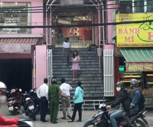 Cơ quan chức năng vào cuộc vụ shop đồ lưu niệm ở Sài Gòn thu phí gửi xe 200.000 đồng vì khách không mua hàng