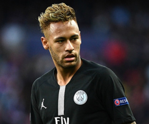 'Sếp lớn' PSG tuyên bố sẵn sàng tống khứ Neymar