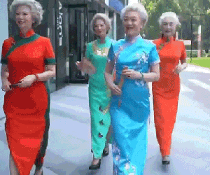 'Chất' như 4 bà ngoại Trung Quốc: Lúc trẻ làm to, về già theo đuổi nghiệp người mẫu để giữ khí chất sang chảnh của thiếu phu nhân