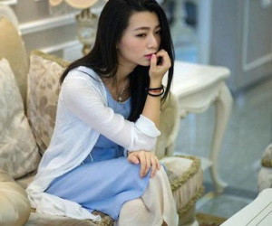 Cô bồ trơ tráo đắc ý vì 'câu' được người tình, vợ phản công bằng vài câu bâng quơ cũng đủ khiến tình thế đảo ngược