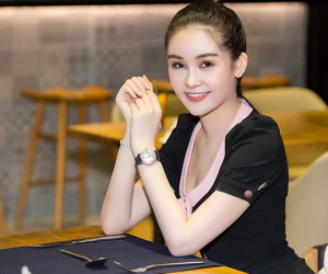 Hoa hậu Ngân Anh: 'Không có đại gia nào gạ gẫm tôi'