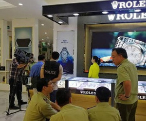 Bộ Công an 'đột kích' trung tâm mua sắm toàn hàng nhái trị giá gần 100 tỷ