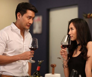 Tưởng đàn ông nào cũng giống nhau, cô thư ký giở trò 'bẫy' sếp, ngờ đâu đúng phút gay cấn thì anh nói 1 câu khiến cô ta ngượng chín mặt