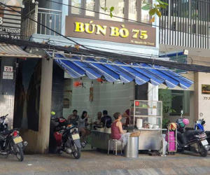 Quán ăn ở Đà Nẵng 'chặt chém' khách du lịch gấp đôi giá bán cho người địa phương