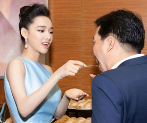 Nhã Phương tình tứ đút bánh cho Trường Giang, dân mạng chưa kịp khen đã phì cười khi nhìn ra 'điểm sai sai'