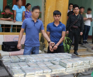 Thêm vụ vận chuyển trái phép 100 bánh heroin bị phát hiện ở Hoà Bình