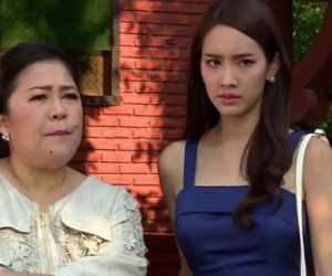 Chồng gia trưởng đang trợn mắt quát vợ ăn bám tiêu hoang thì nhận ngay 'liên hoàn chưởng' của người phụ nữ quyền lực không ngờ