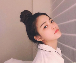 Trào lưu trả lại 'thuở sơ khai' cho làn da bằng cách từ bỏ sữa rửa mặt, bác sĩ đưa ra dẫn chứng bất ngờ