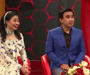 Con dâu đến ngày rụng trứng, mẹ chồng chở đi nhà nghỉ với con trai, đứng ngoài chờ 2 tiếng