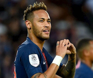 Cay cú Barca, PSG muốn bán Neymar cho Real