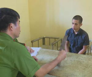 Cho rằng hỗn láo với cha, con mang dao đi chém người