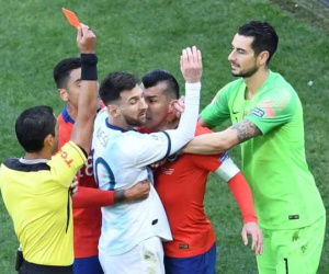 LĐBĐ Nam Mỹ công bố án phạt dành cho chiếc thẻ đỏ của Messi