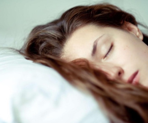 Sửa ngay những thói quen khi ngủ gây hại cho sức khỏe mà nhiều người thường làm mỗi đêm