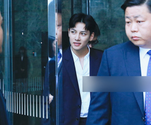 Tài tử Ji Chang Wook diện vest điển trai như tổng tài, khí chất ngút ngàn tại khách sạn trước sự kiện ở Hà Nội