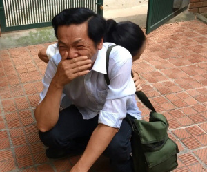 Về nhà đi con: Lộ hậu trường cảnh quay hài nhất tập 73 khiến cho cả 'bố Sơn' cũng phải diễn hỏng