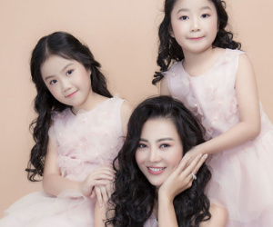 Thanh Hương nói về 2 cô con gái xinh như thiên thần: 'Với các con, tôi là thần tượng'